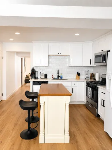 BOTTOM KITCHEN2