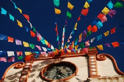 festive-banners-decorate luxury vacations retreat