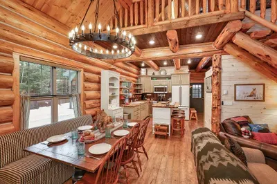From the first step inside, Alder & Antler feels like a classic cabin with modern ease