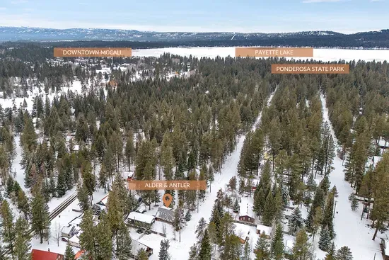 Downtown McCall is close enough for coffee runs, burgers, and brewery nights—far enough that you’ll still hear crickets when you get home