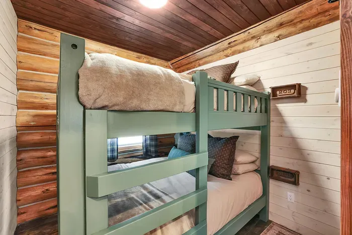 Sturdy Amish-built custom Q/Q bunks + real mattresses make the bunkroom the favorite crash‑pad for kids, cousins, or a couple trail‑tired grown‑ups. Close quarters in here--can sleep 4 but may be best suited for two adults plus their provisions