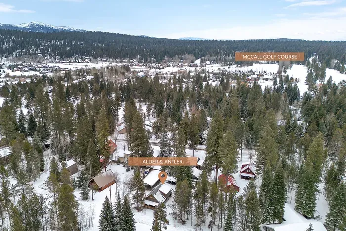 Trail mornings are easy here: roll out of the cabin and be at Ponderosa’s pine‑lined paths and viewpoints in just a short drive