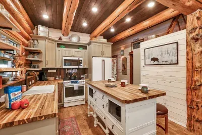Butcher‑block counters and real cookware mean you can cook for real, not just “vacation snacks”