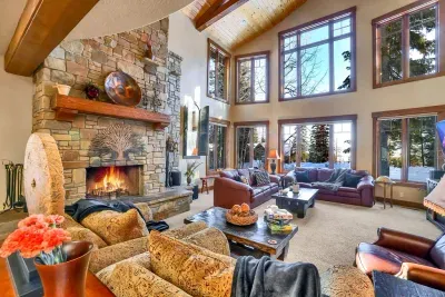 Wood-burning fireplace in the main house—drop your boots and light it up.