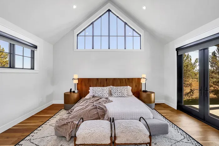 Your main‑level retreat after big mountain days.