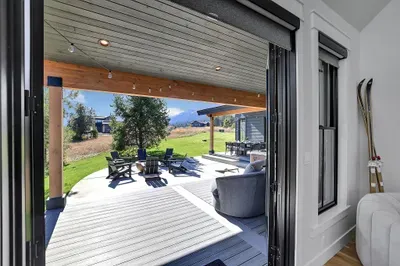 Direct access from the primary bedroom to the patio--grab a book and a glass of wine, you're on mountain time