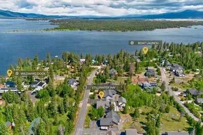 So close to Lake Cascade. Community dock access for loading and unloading your boat or watercraft, with a full boat launch just 1/4 mile away.