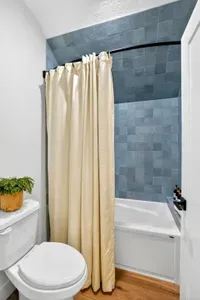 Tub/shower combos in each bathroom are ideal for families with younger children, as well as adults who prefer a long soak at the end of the day.