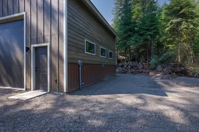 Feel free to use the electrical hookups on the detached garage (interior inaccessible to guests)
