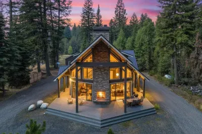 Welcome home to Knotty Pines--minutes from Tamarack Resort and Lake Cascade and with ample parking for all your toys (plus an attached 2-car garage)(RV electrical hookups on the detached garage)
