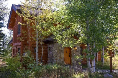 Osprey View is your personal, all-season mountain oasis