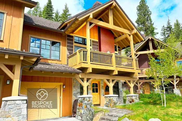 Gold Crest is your mountain‑modern basecamp at Tamarack, steps from the slopes and trails