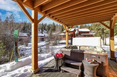 Swap boots for slippers, then head straight for the hot tub