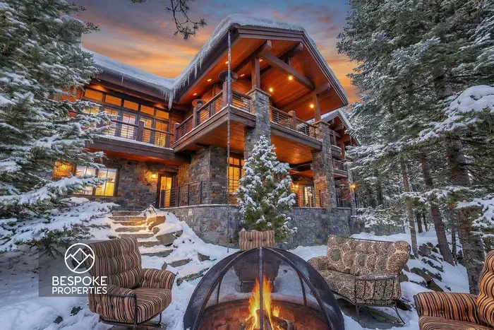 Welcome to The Heritage Lodge in Tamarack Resort—your new family ski tradition. Perched at tree-top level, this alpine sanctuary pairs timber and stone, crackling fires, and floor-to-ceiling views with spaces made for gathering.