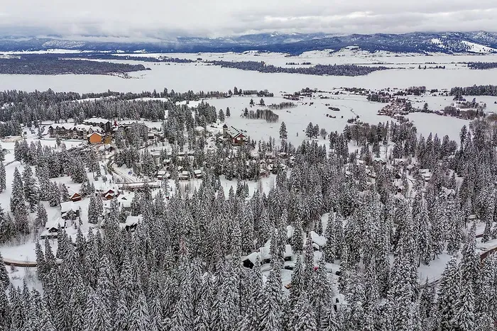 Aerial view of the Pinnacle Estates neighborhood in Tamarack Resort. High up on West Mountain—quiet above the bustle with sweeping views of Tamarack Resort and Lake Cascade