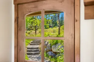 That's Buttercup Chairlift in the reflection on your front door!