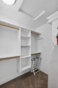 A walk‑in closet keeps your ski gear, hiking layers, and lake clothes organized during your stay.