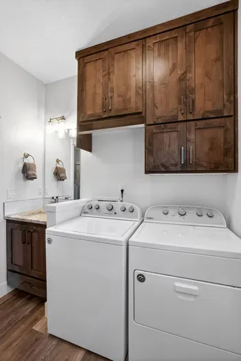 Drop your gear in the garage, toss clothes straight into the washer, and rinse off in the convenient main‑level bathroom
