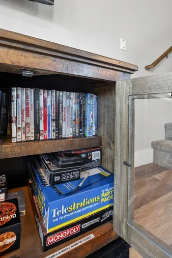 With smart TV streaming, a DVD player, and fast WiFi, you’re set for game days, movie marathons, and chill nights in.