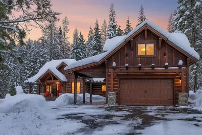 Modern mountain architecture meets warm, lived‑in comfort—this is a luxury estate that actually invites you to put your feet up.
