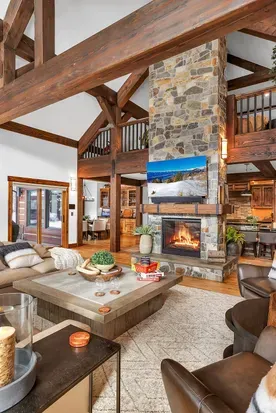 Game days, movie nights, or catching up by the fire—this is the kind of living room that makes staying in feel like the plan.