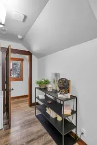 Private apartment suite with full kitchen and washer/dryer—the ideal space for grandparents, another couple, or anyone who likes a little extra privacy.