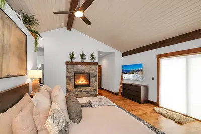 Thoughtful details everywhere: plenty of storage, warm textures, and a calm, modern mountain palette.