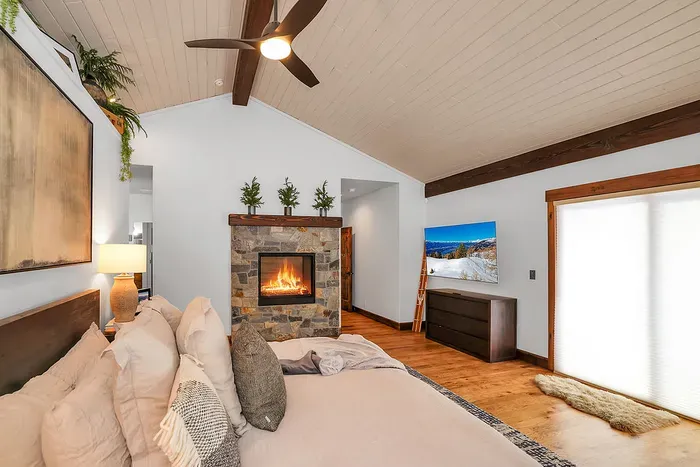 Thoughtful details everywhere: plenty of storage, warm textures, and a calm, modern mountain palette.