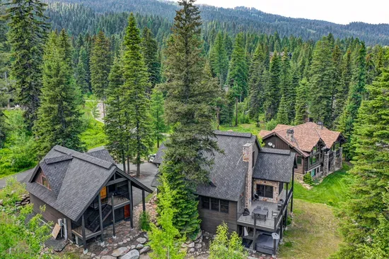 Pinnacle Peak is where the whole crew finally has room to land, play hard, and actually relax together (the apartment above the garage is private and unaccessible)