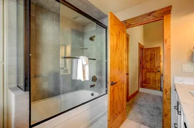 Wake up to mountain light, sneak in a shower, and wander down to breakfast when you’re ready