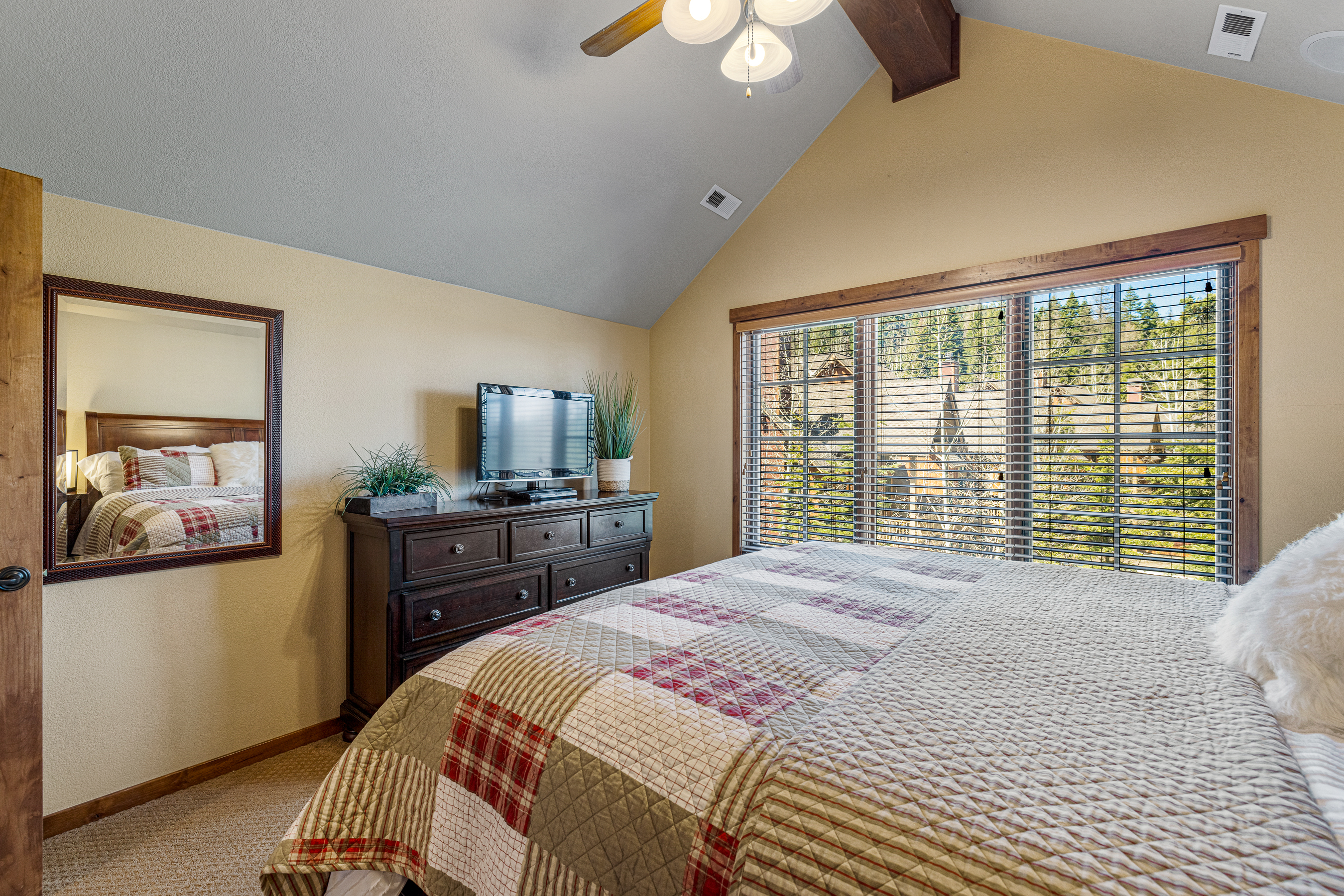 018_Bedroom Views