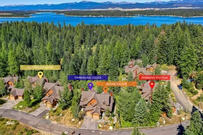 Looking for a group hub in Tamarack Resort and just minutes from Lake Cascade? We have several ski in/out properties of various sizes in close proximity--perfect for groups looking to be close together but with their own separate spaces
