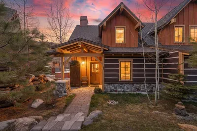 This space blends cozy cabin charm with contemporary comfort