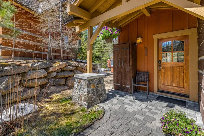 Store your gear in thr convenient ski locker right on the front porch