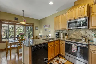Kitchen Goals: Fully equipped for big breakfasts and late night snackies