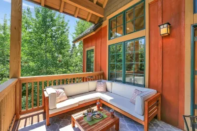 Enjoy panoramic views of the alpine landscape from the upper balcony, a perfect vantage point to appreciate the natural beauty and peacefulness of your surroundings