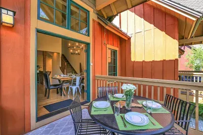 Indoor-Outdoor Harmony: The upper balcony, directly connected to the main floor, serves as an extension of the living space, allowing you to enjoy fresh mountain air and scenic views without leaving the comfort of home