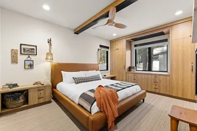 Wake up to big Payette Lake views and quiet, cozy luxury