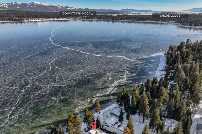 Direct, gentle access to Payette Lake, perfect for all ages