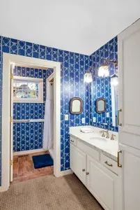 Main‑floor bath with a walk‑in shower—easy in, easy out after a day on the water.