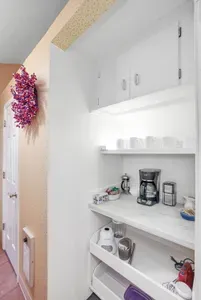 Coffee bar at the ready for those sunrise‑on‑the‑deck mornings