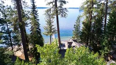 Classic pine trees, cool mountain air, and a lake that feels like it’s all yours
