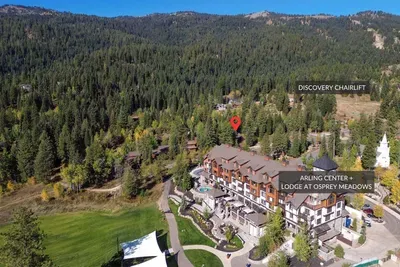 Front‑row to the course, but tucked into the trees: First Tracks + Fairways gives you a ringside seat to Osprey Meadows