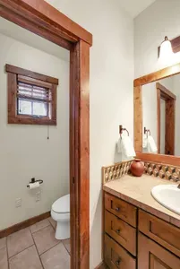 There's nothing like the convenience of having two ensuites