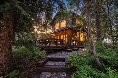 The Outpost is perfect for those looking to experience McCall at its most serene--surrounded by mature trees, with Payette Lake to the east, granite peaks to the west, and still just a short drive to downtown and Brundage Mountain Resort