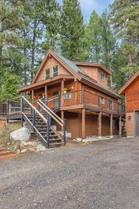 Heart of McCall: Nestled in the perfect spot, Otter's Den combines rustic log cabin charm with a fantastic location. Enjoy the best of both worlds—peaceful seclusion and easy access to all the local attractions and adventures McCall has to offer