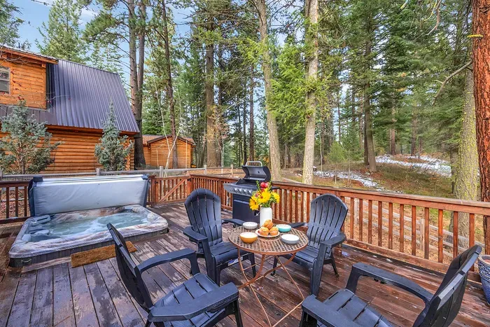 The deck and surrounding outdoor space offer the ultimate escape, with direct access to trails and endless opportunities to connect with McCall