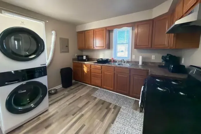 Simple 1BR with Laundry — Pets Welcome - image 3 of 9