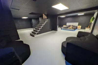 5BR Pool House + Game Room near Sports Park