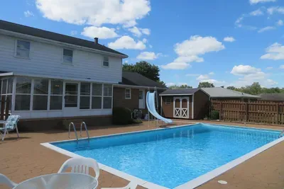 5BR Pool House + Game Room near Sports Park